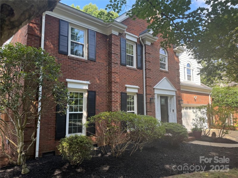 Property image 3 of 1206 Matthews Plantation Drive in Matthews Plantation, Matthews, NC 28105