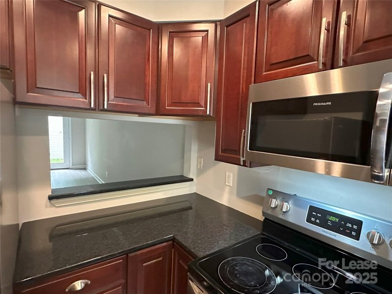 Property image 4 at 2958 Iron Gate Lane, Charlotte, NC 28212