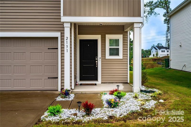 Property image 2 at 2131 Belterra Drive, Charlotte, NC 28216