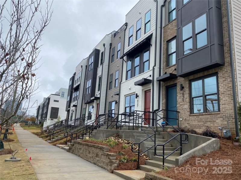 Property image 5 at 627 W Tremont Avenue, Charlotte, NC 28203