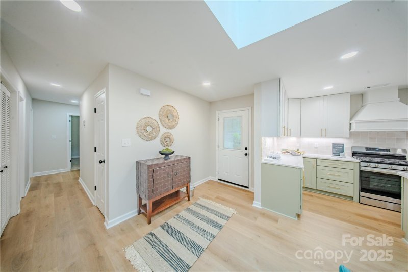 Property image 2 of 7159 Moss Point Drive in Provincetowne, Charlotte, NC 28277