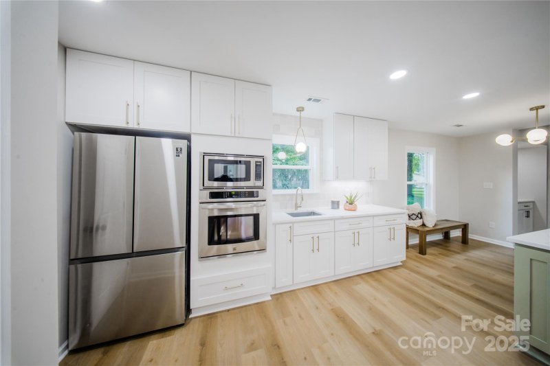 Property image 5 of 7159 Moss Point Drive in Provincetowne, Charlotte, NC 28277