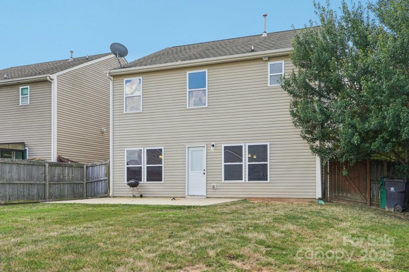 Property image 5 at 2703 Bramble Ridge Court, Charlotte, NC 28215