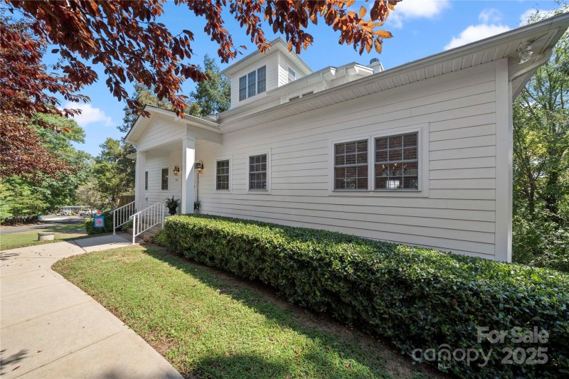 Property image 5 of 3728 Messina Road in Lake Wylie, Clover, SC 29710