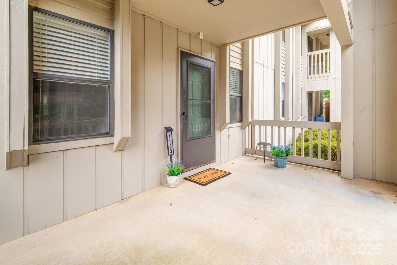 Property image 2 at 1103 Abbey Circle, Asheville, NC 28805