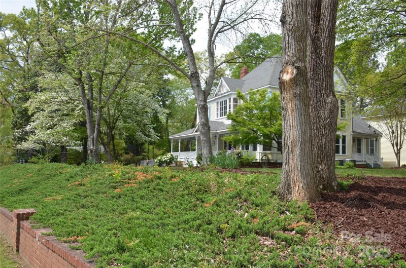 Property image 3 of 427 Pee Dee Avenue in Oakdale, Albemarle, NC 28001