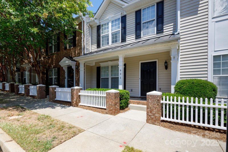 Manchester Village, Rock Hill Community