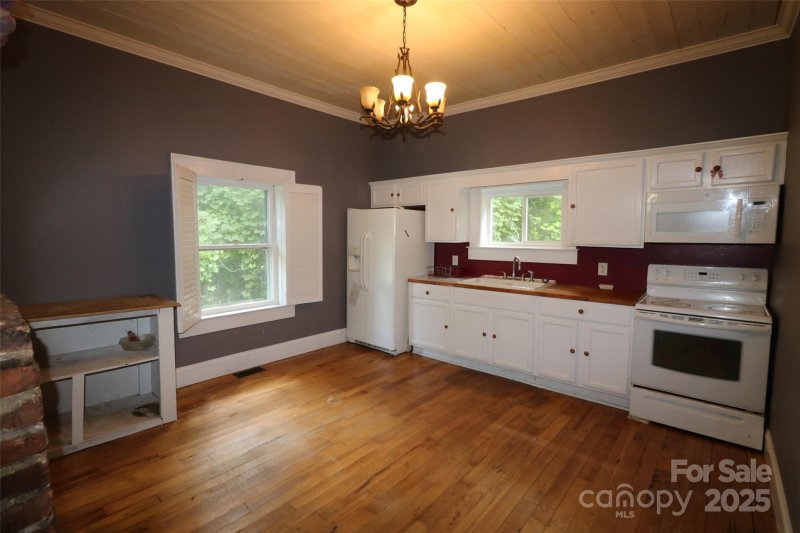 Property image 4 at 334 D Street, Lincolnton, NC 28092