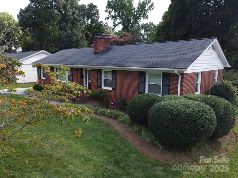 Property image 2 at 5408 Valley Forge Road, Charlotte, NC 28210