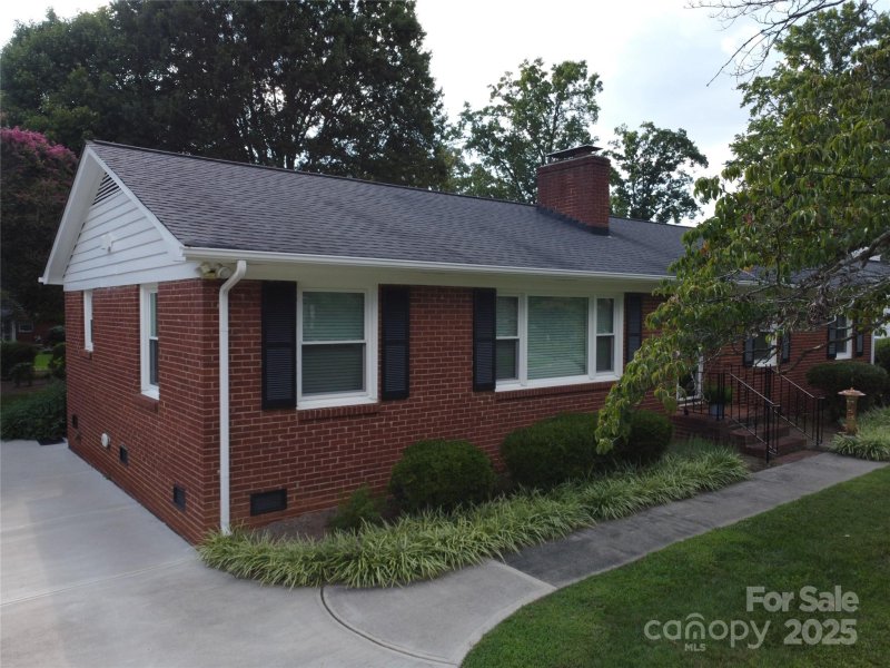 Property image 3 at 5408 Valley Forge Road, Charlotte, NC 28210