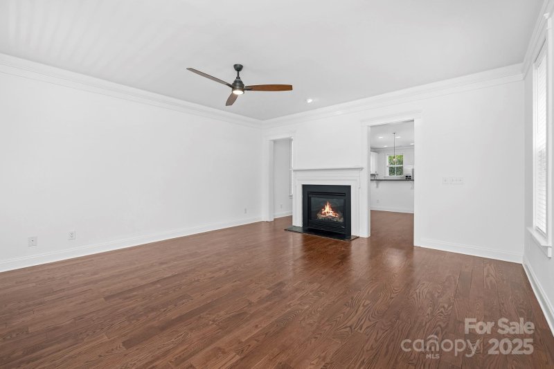 Property image 4 at 713 E 8th Street, Charlotte, NC 28202