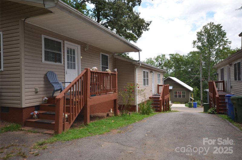 Property image 2 of 144 148 Laurel Loop in Horney Hayes, Asheville, NC 28806