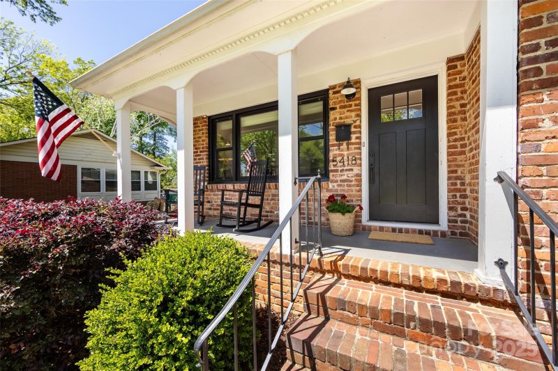 Property image 4 at 5418 Seacroft Road, Charlotte, NC 28210