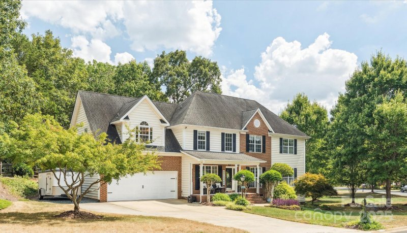 Property image 2 at 8056 Stevens Mill Road, Matthews, NC 28104