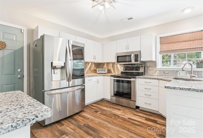 Property image 5 at 8056 Stevens Mill Road, Matthews, NC 28104