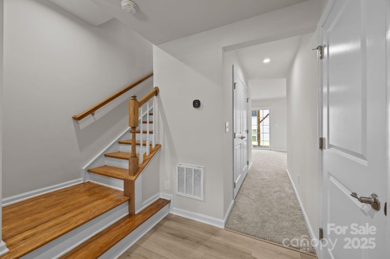 Property image 2 of 3104 Beeler Lane in Villages at Beachmont, Charlotte, NC 28208