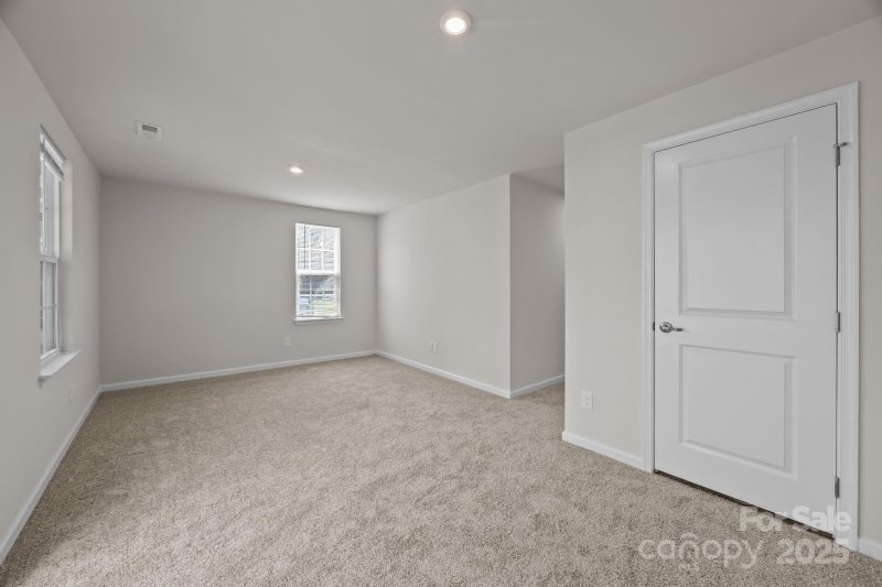 Property image 5 of 3104 Beeler Lane in Villages at Beachmont, Charlotte, NC 28208