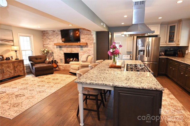 Property image 4 of 2602 Birdie Lane in Rock Barn, Conover, NC 28613