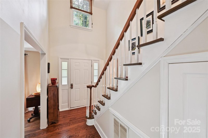 Property image 4 at 5721 Camelot Drive, Charlotte, NC 28270