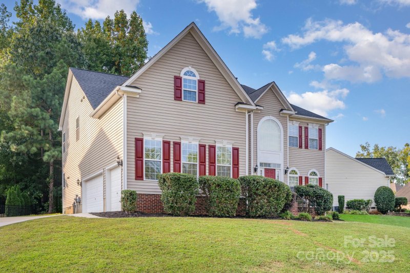 Property image 2 of 4017 Garden Oak Drive in Brandon Oaks, Indian Trail, NC 28079