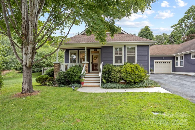 476 Village Greenway None