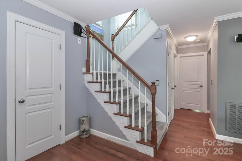 Property image 5 of 139 Valencia Lane in Olde Statesville, Statesville, NC 28625