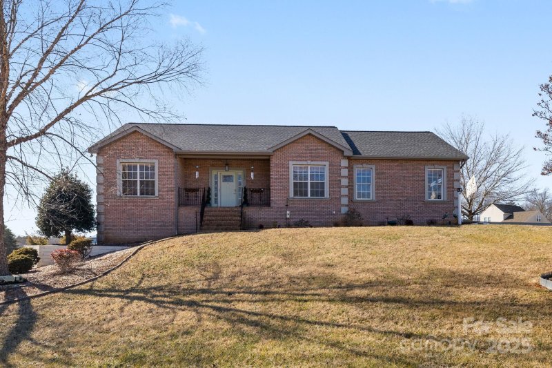 Property image 2 at 150 Heathrow Lane, Statesville, NC 28677