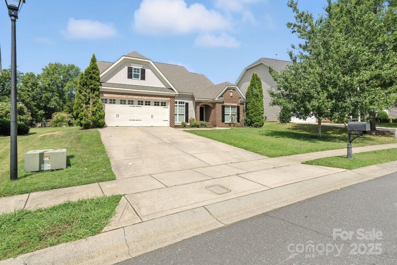 6031 Castlecove Road