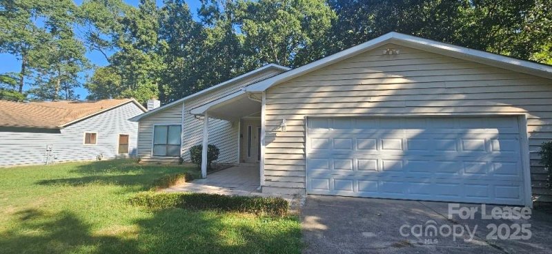 3738 Sweetgrass Lane