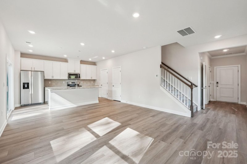 Property image 3 of 301 Alden Court in Seattle Crossing, Shelby, NC 28152