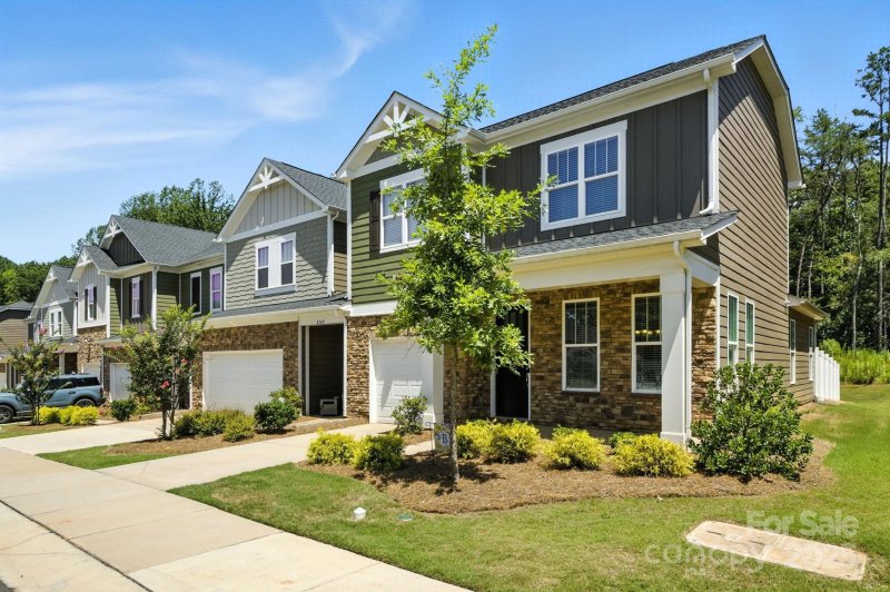 Property image 2 of 8156 Merryvale Lane in Redwood Rookery at The Vineyards, Charlotte, NC 28214