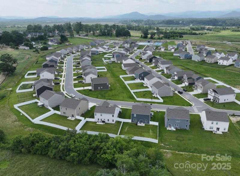 Property image 2 of 220 Salers Road in Tap Root Farms, Fletcher, NC 28732