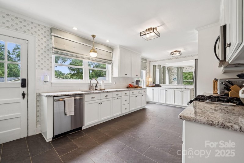 Property image 4 at 114 Glendale Avenue, Concord, NC 28025