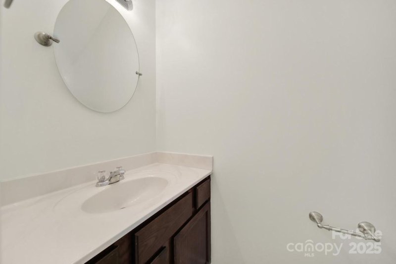 Property image 3 at 125 Karlstad Lane, Mooresville, NC 28115