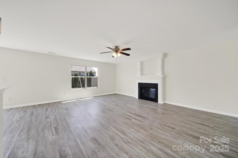 Property image 5 at 125 Karlstad Lane, Mooresville, NC 28115