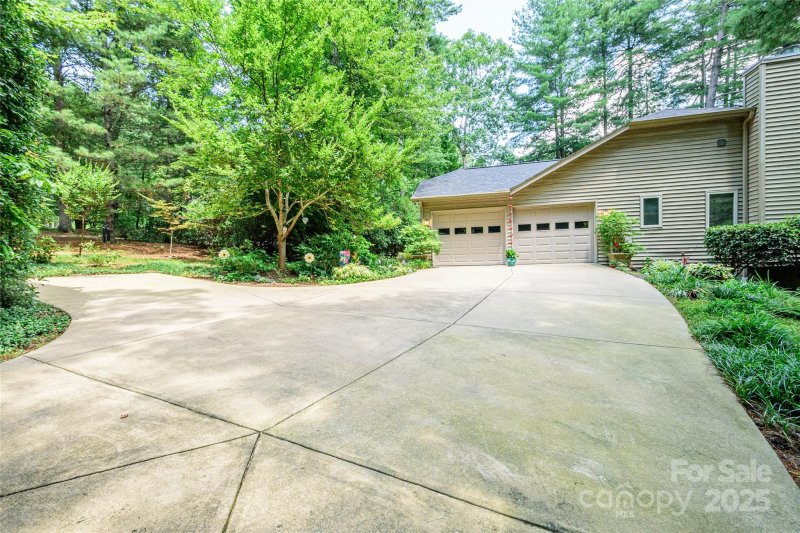 Property image 3 of 35 Tall Pines Road in Tall Pines, Hendersonville, NC 28739