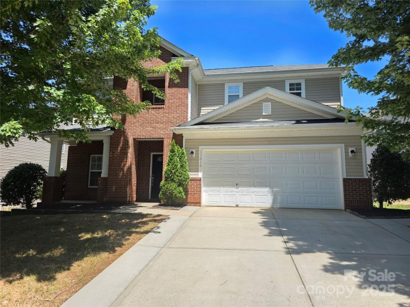 11016 Kinnairds Street