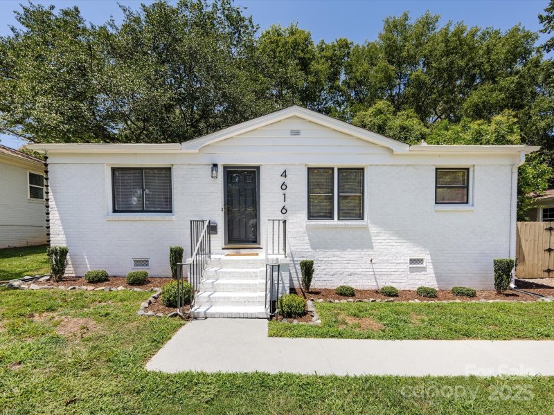 4616 General Pershing Drive