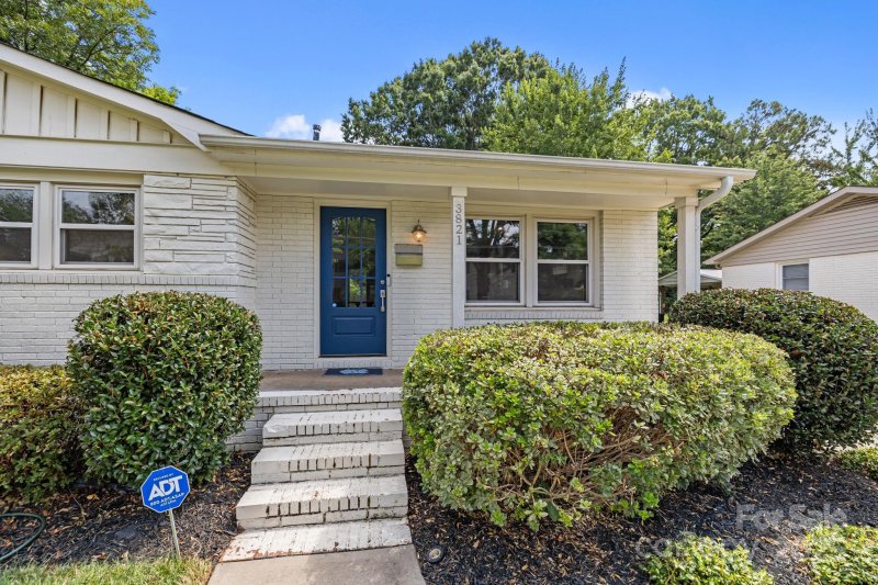 Property image 3 at 3821 Topsfield Road, Charlotte, NC 28211