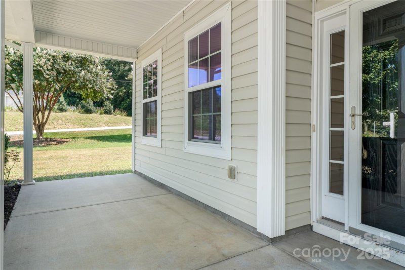 Property image 4 of 705 Jones Branch Drive in Jones Branch, Fort Mill, SC 29715