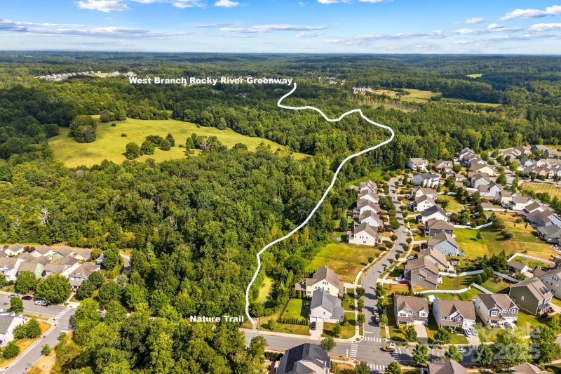 Property image 4 of 15879 Sharon Dale Drive in Summers Walk, Davidson, NC 28036