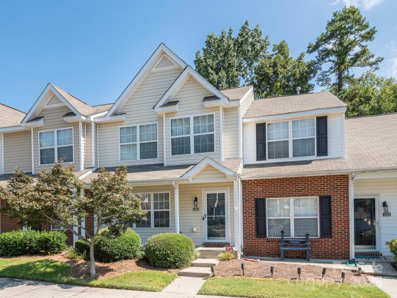 1554 Maypine Commons Way