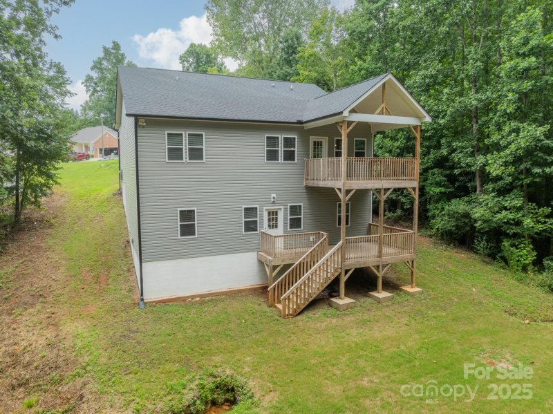 Property image 4 of 112 Pine Bluff Court in Deerfield, Mount Holly, NC 28120