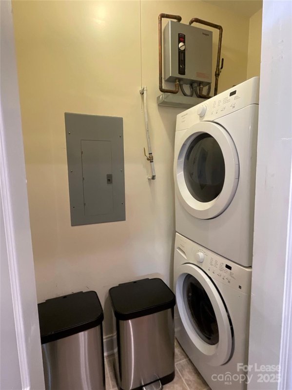 Property image 5 at 127 Summit Avenue, Charlotte, NC 28208