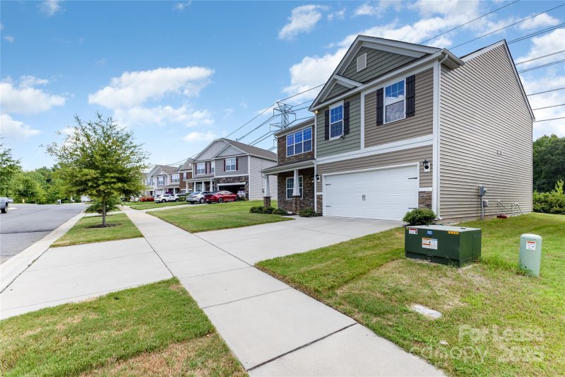 Property image 2 at 7109 Pennyroyal Way, Charlotte, NC 28216