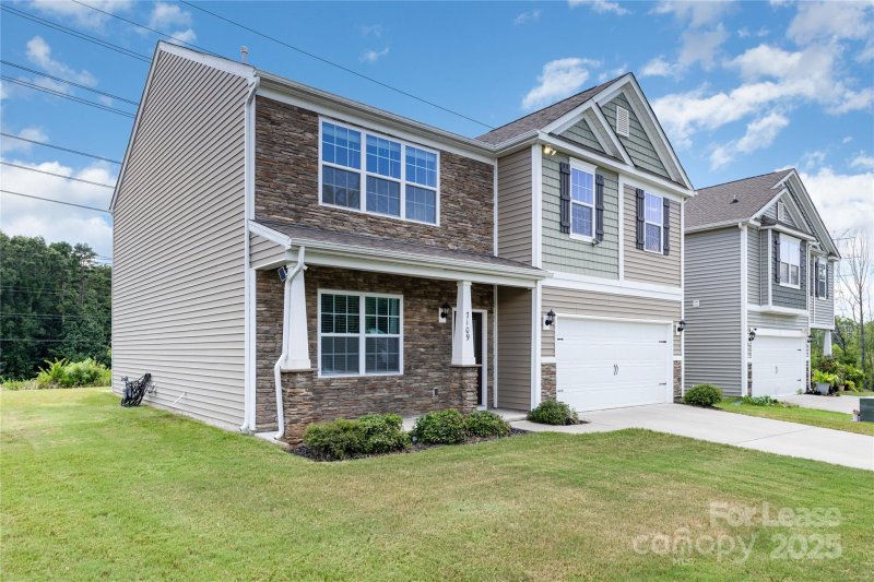 Property image 3 at 7109 Pennyroyal Way, Charlotte, NC 28216