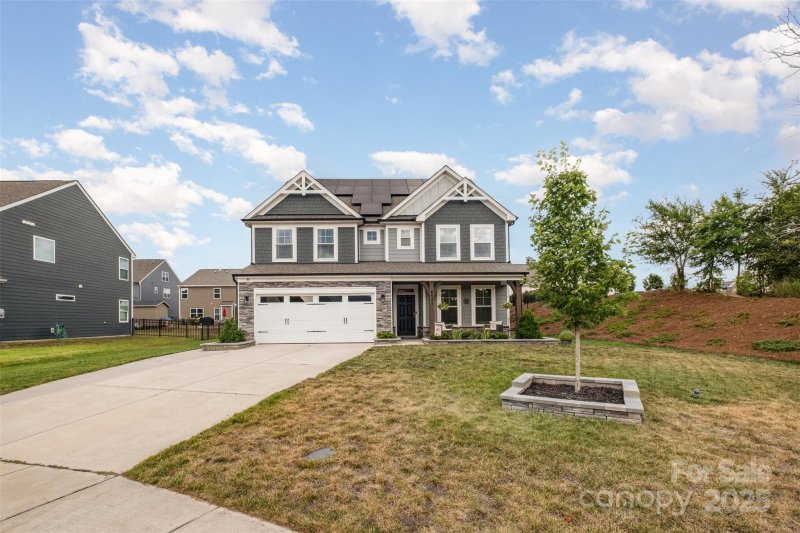 Property image 2 of 4531 Falls Lake Drive in Park View Estates, Concord, NC 28025