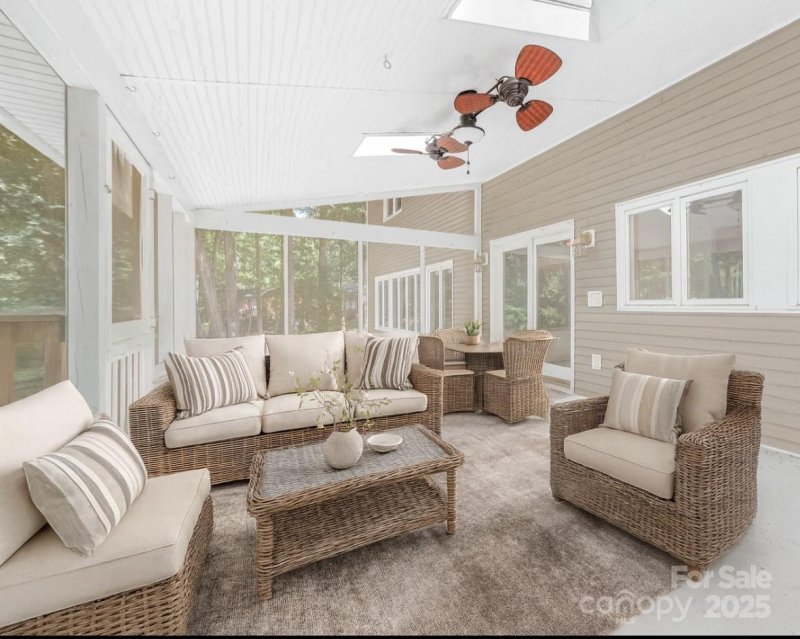 Property image 4 of 512 Saint Cloud Drive in Shannon Acres, Statesville, NC 28625