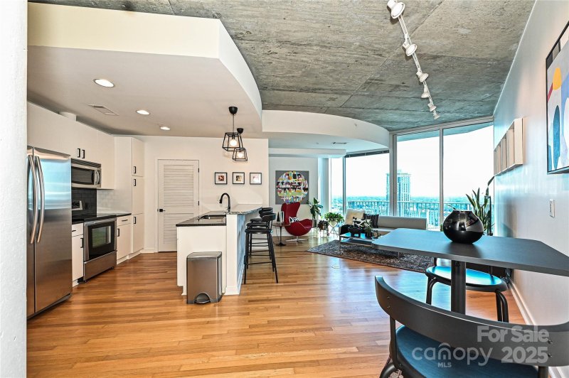 Property image 4 at 210 N Church Street, Charlotte, NC 28202