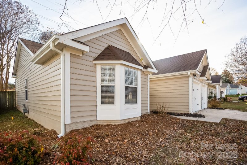 Property image 3 at 1726 Gordon Walters Drive, Charlotte, NC 28213